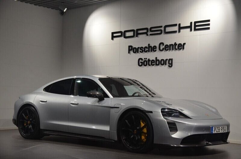 Begagnad 2021 Porsche Taycan Turbo S Sedan | 995 000 kr - Bild 1/4