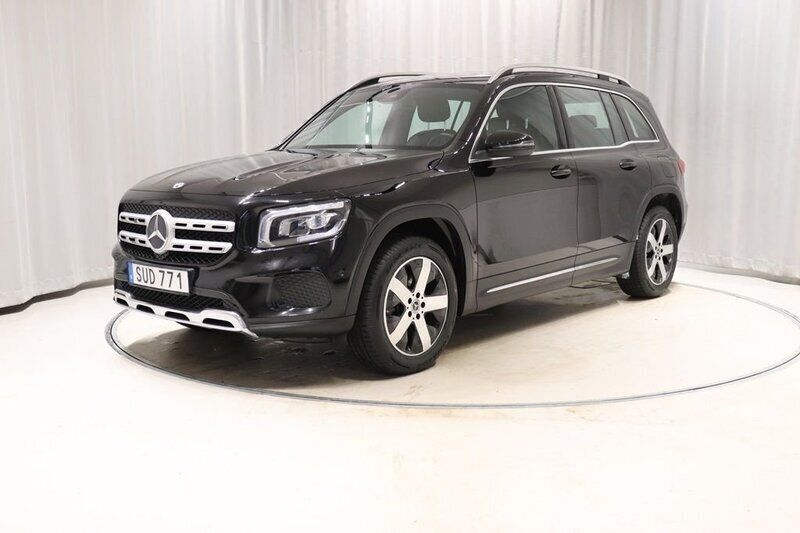 Svart Begagnad 2021 Mercedes GLB200 SUV | 309 900 kr (Marknadspris) - Bild 1/4