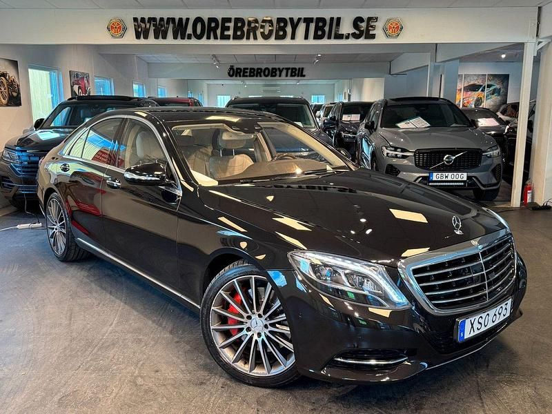 Svart Begagnad 2014 Mercedes S500 SE Sedan | 349 900 kr (Superpris) - Bild 1/4