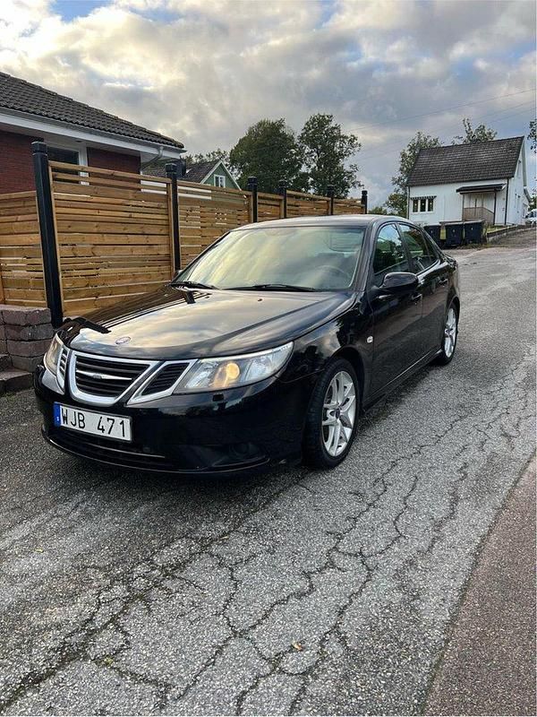 Svart Begagnad 2009 Saab 9-3 Linear Sedan | 39 000 kr (Superpris) - Bild 1/4