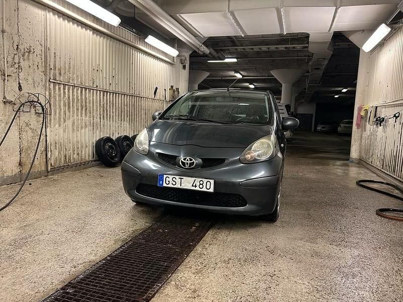 Begagnad Toyota Aygo 68 HK (50 kW) 2008 Halvkombi