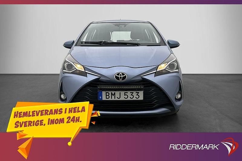 Blå Begagnad 2017 Toyota Yaris | 129 900 kr - Bild 1/3