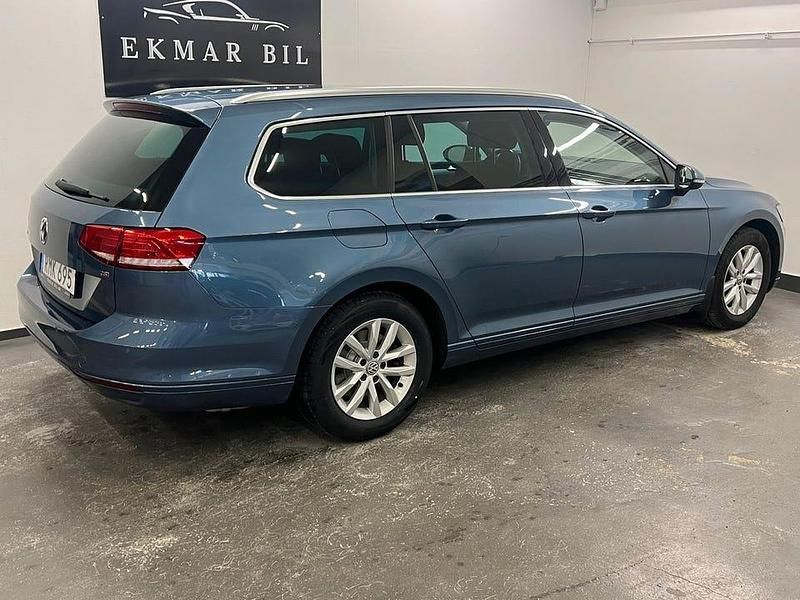 Begagnad VW Passat 150 HK (110 kW) 2017 Blå Kombi