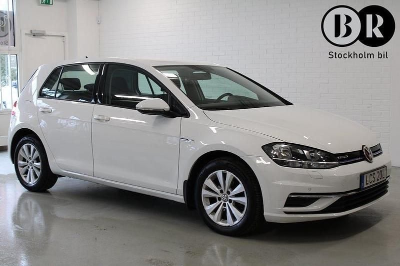 Begagnad VW Golf VIII 131 HK (96 kW) 2020 Vit