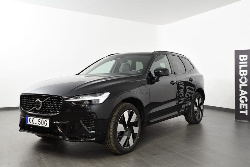 Svart Begagnad 2024 Volvo XC60 Plus SUV | 599 500 kr (Dyr) - Bild 1/4
