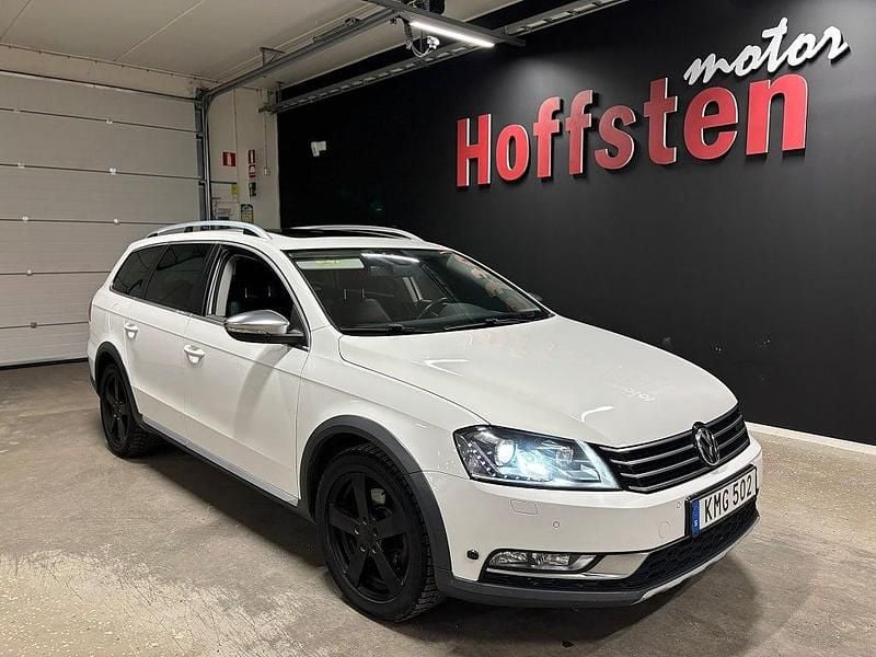 Vit Begagnad 2014 VW Passat Alltrack Kombi | 149 900 kr (Bra pris) - Bild 1/4