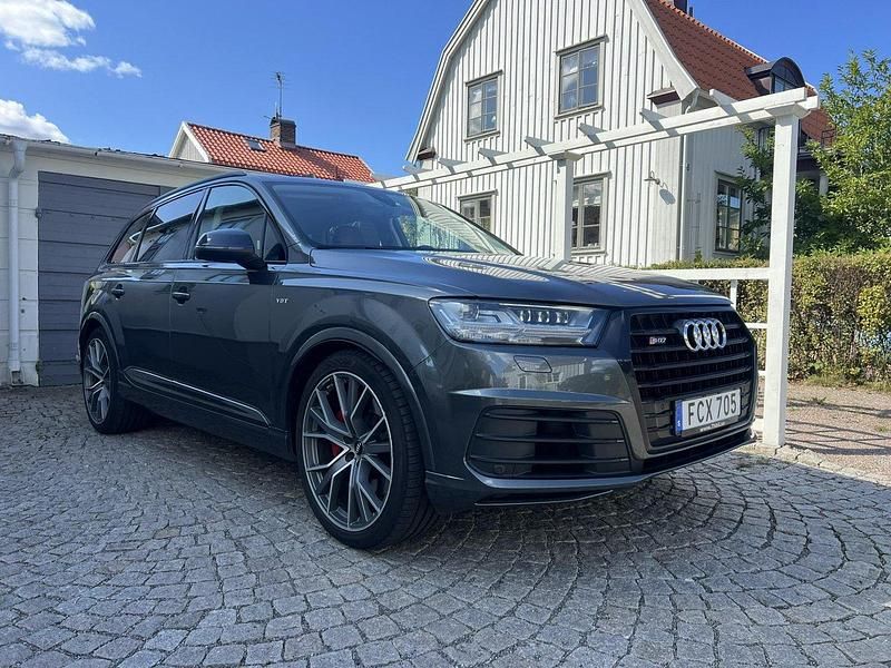Grå Begagnad 2018 Audi SQ7 SUV | 520 000 kr (Superpris) - Bild 1/4