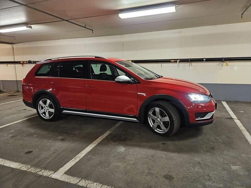 Begagnad 2016 VW Golf VII Kombi | 157 000 kr (Marknadspris) - Bild 1/4