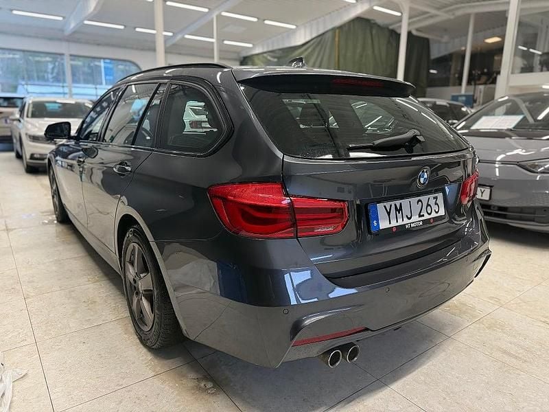 Begagnad BMW 320 M Sport 190 HK (139 kW) 2018 Grå Kombi