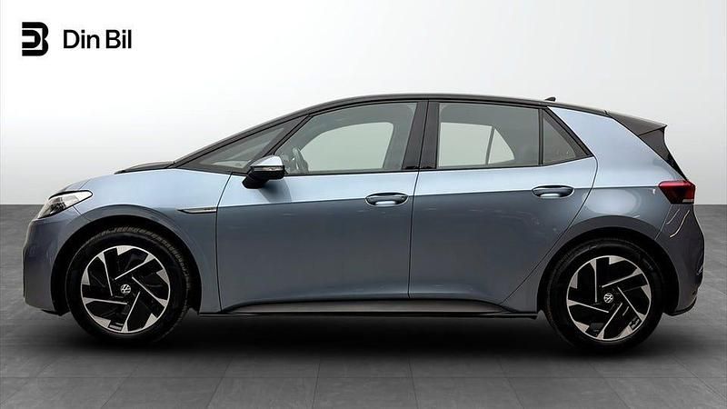 Begagnad VW ID.3 Pro Performance 150 kW (204 HK) 2021 Stonewashed blue metallic Halvkombi