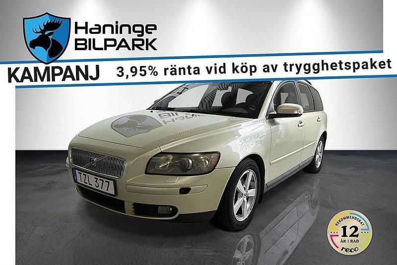 Grön Begagnad 2007 Volvo V50 Momentum Kombi | 49 900 kr (Marknadspris) - Bild 1/2