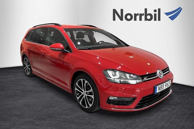 Röd Begagnad 2015 VW Golf VII R-line Kombi | 164 900 kr (Marknadspris) - Bild 1/4