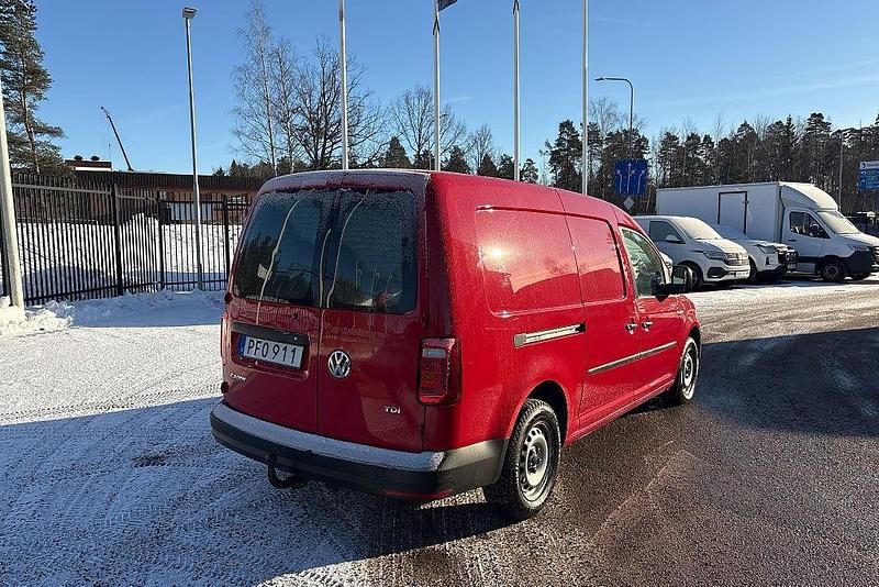 Begagnad VW Caddy Maxi 102 HK (75 kW) 2017 Röd Minibuss