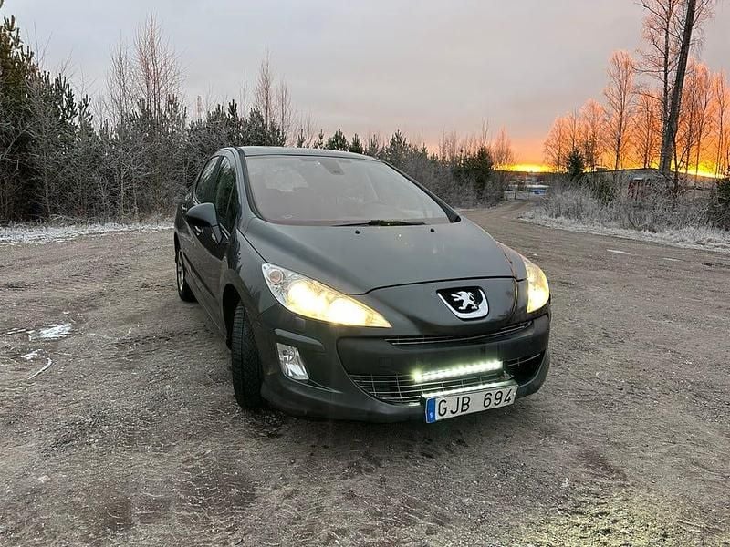 Begagnad 2010 Peugeot 308 Halvkombi | 27 500 kr (Bra pris) - Bild 1/4