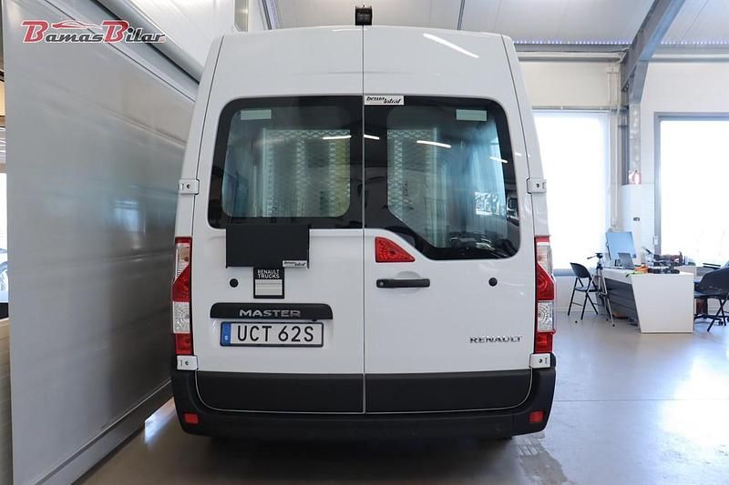 Begagnad Renault Master 146 HK (107 kW) 2024 Vit Minibuss