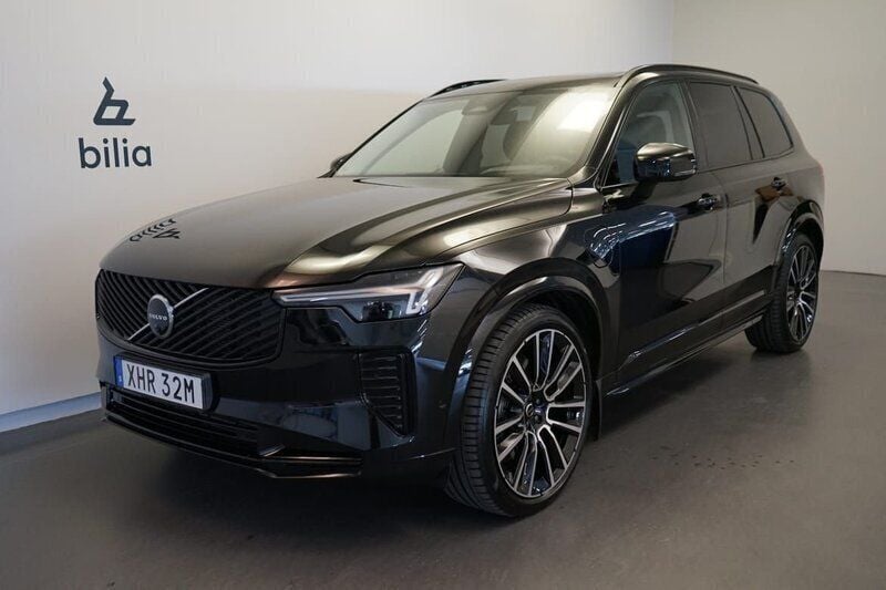 Svart Begagnad 2025 Volvo XC90 Ultra SUV | 969 500 kr - Bild 1/3