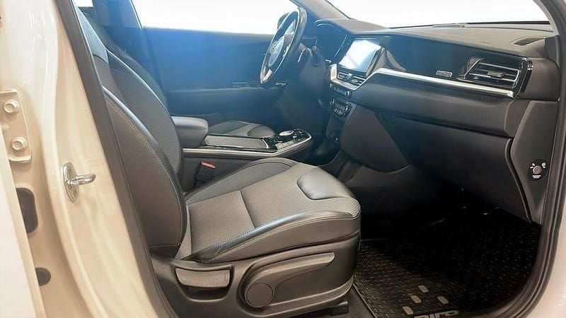 Begagnad Kia e-Niro Advance 150 kW (204 HK) 2022 Vit SUV