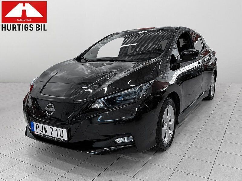 Svart Begagnad 2022 Nissan Leaf N-Connecta Halvkombi | 199 900 kr (Marknadspris) - Bild 1/4