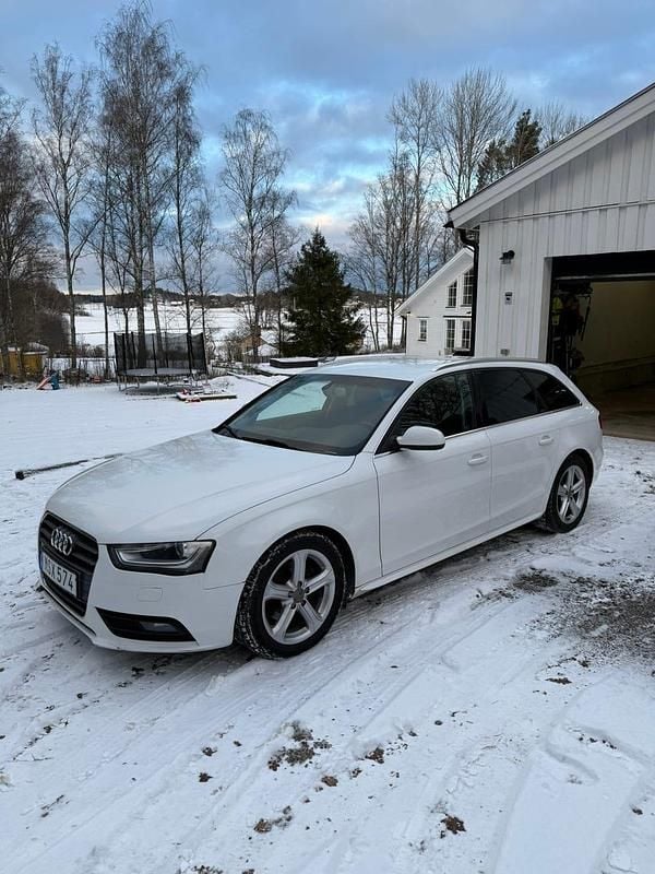 Vit Begagnad 2013 Audi A4 Kombi | 69 000 kr (Superpris) - Bild 1/4