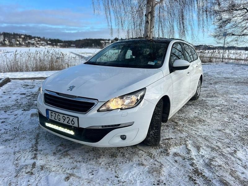 Begagnad Peugeot 308 SW 110 HK (80 kW) 2015 Kombi