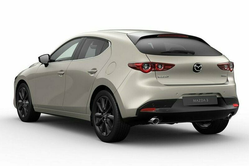 Begagnad Mazda 3 Homura-Line 110 HK (80 kW) 2022 Platinum quartz Halvkombi