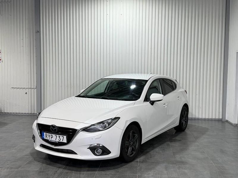 Vit Begagnad 2013 Mazda 3 Inclusive Halvkombi | 114 900 kr (Marknadspris) - Bild 1/4