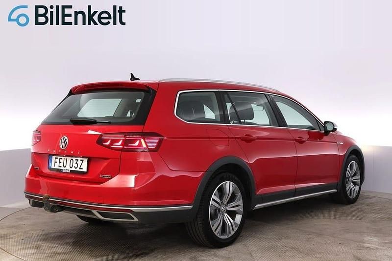 Begagnad VW Passat Alltrack 192 HK (141 kW) 2020 Röd Kombi