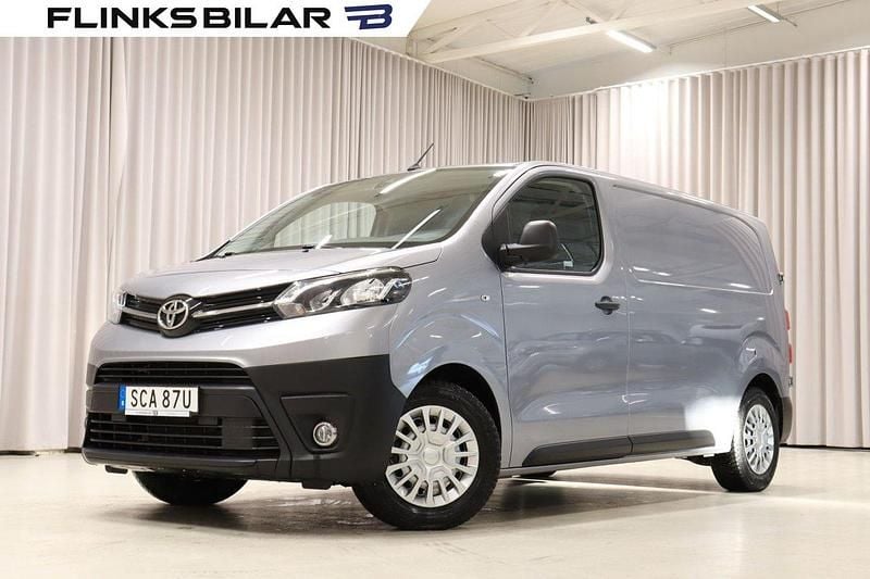 Silver (metallic) Begagnad 2024 Toyota Proace Van | 419 900 kr - Bild 1/4