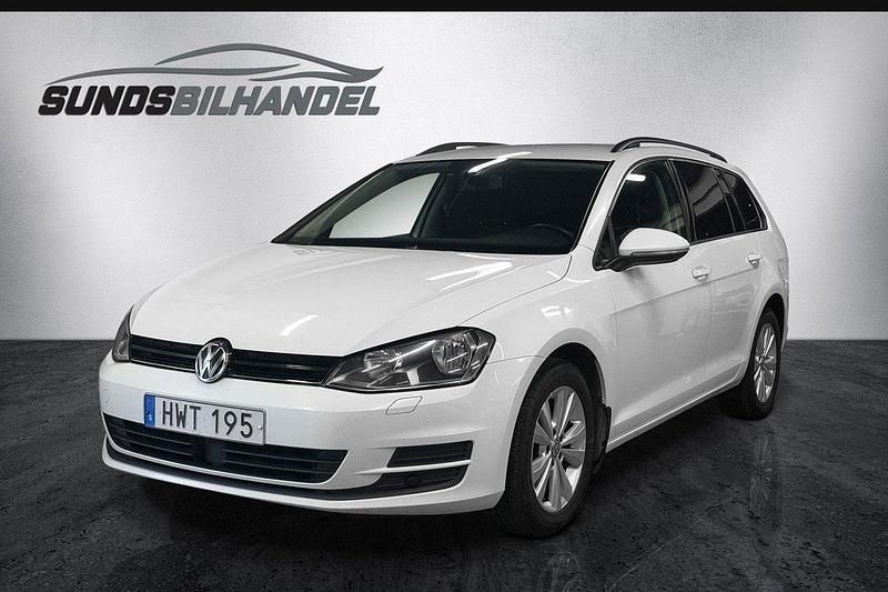 Vit Begagnad 2016 VW Golf VII Kombi | 99 900 kr (Bra pris) - Bild 1/4
