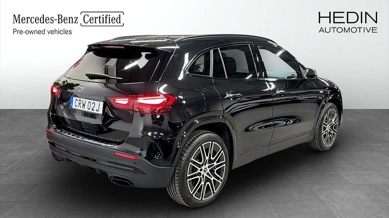Begagnad Mercedes GLA250 Advanced Plus 218 HK (160 kW) 2025 Svart SUV