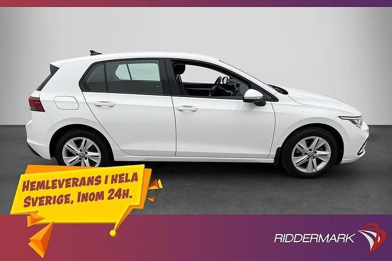 Begagnad VW Golf VIII 150 HK (110 kW) 2020 Vit Halvkombi
