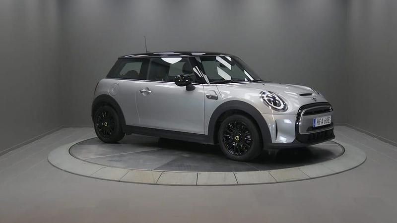 Silver Begagnad 2023 Mini Cooper SE Halvkombi | 235 000 kr (Marknadspris) - Bild 1/4