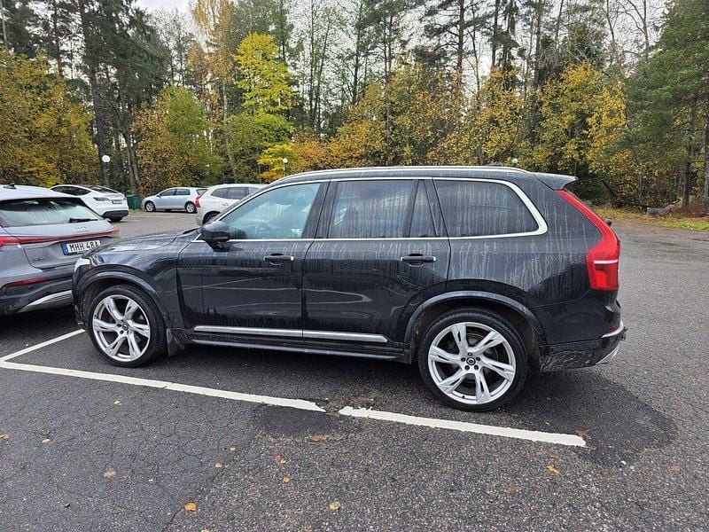 Svart Begagnad 2018 Volvo XC90 Inscription SUV | 369 000 kr (Bra pris) - Bild 1/4