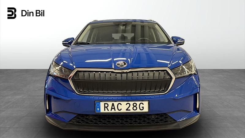 Begagnad Skoda Enyaq iV 150 kW (204 HK) 2022 Blå SUV