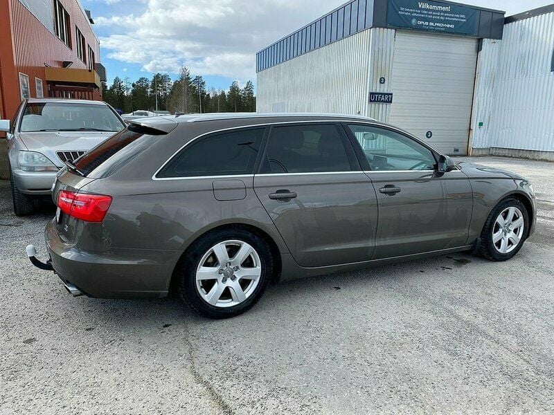 Begagnad Audi A6 Sport 245 HK (180 kW) 2012 Grå Kombi