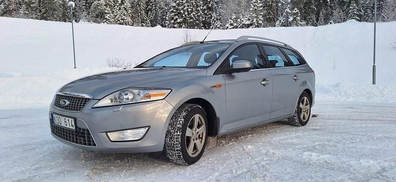 Begagnad Ford Mondeo 145 HK (106 kW) 2010 Kombi