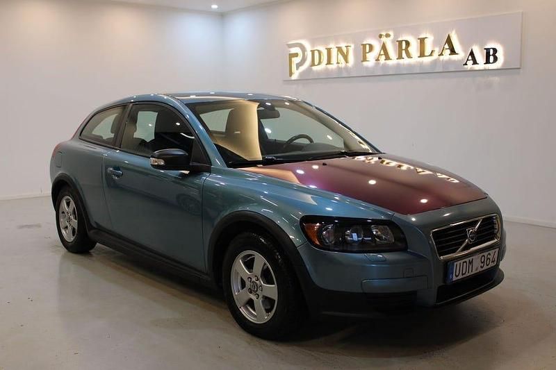 Blå Begagnad 2008 Volvo C30 Kinetic Halvkombi | 44 900 kr (Marknadspris) - Bild 1/4