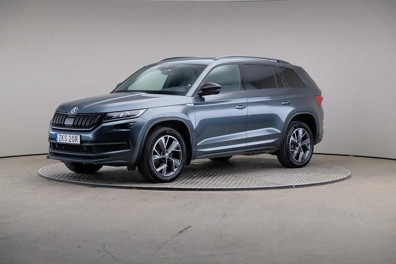 Grå Begagnad 2019 Skoda Kodiaq Business Line SUV | 299 000 kr (Marknadspris) - Bild 1/4