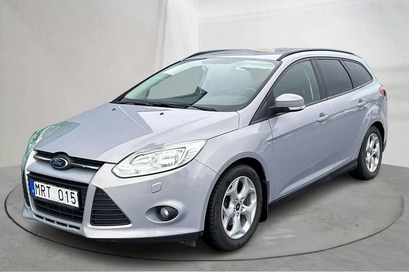 Grå Begagnad 2012 Ford Focus Trend Kombi | 62 000 kr (Marknadspris) - Bild 1/4
