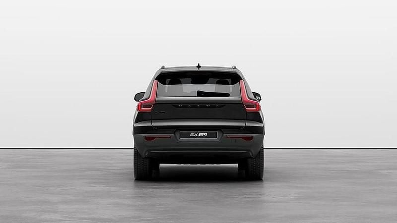 Begagnad Volvo EX40 Plus 188 kW (256 HK) 2025 Svart SUV