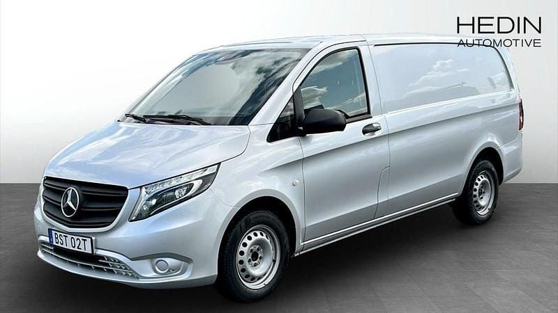Silver Begagnad 2021 Mercedes Vito Minibuss | 209 900 kr - Bild 1/4