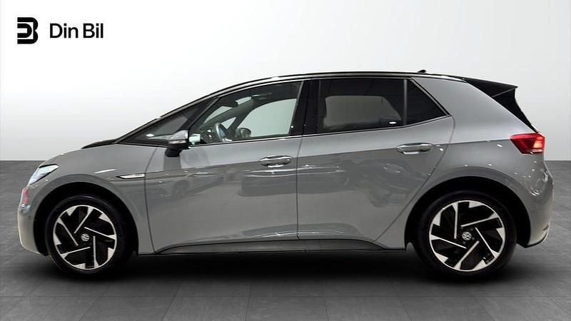 Begagnad VW ID.3 Pro Performance 150 kW (204 HK) 2023 Moonstone grey black Halvkombi