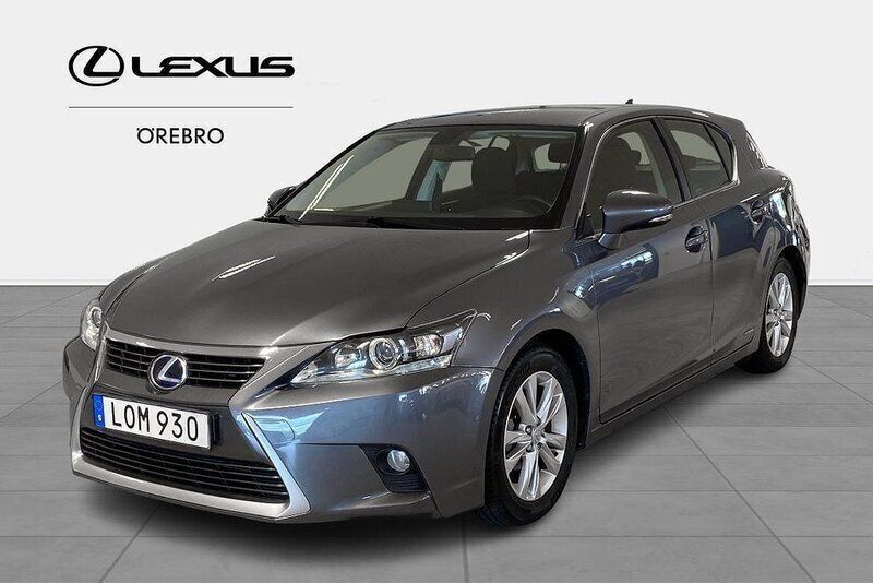 Grå Begagnad 2014 Lexus CT200h Halvkombi | 179 900 kr - Bild 1/4