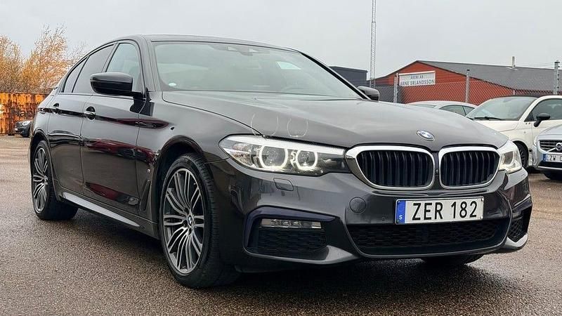 Begagnad BMW 530 iPerformance 252 HK (185 kW) 2018 Grå Sedan