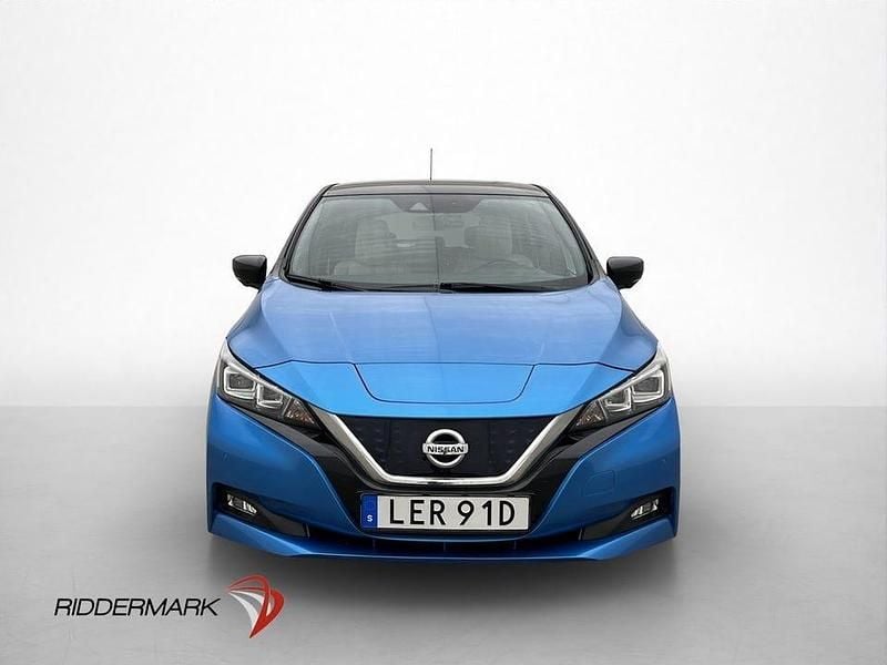 Begagnad Nissan Leaf 360º 110 kW (150 HK) 2019 Blå Halvkombi