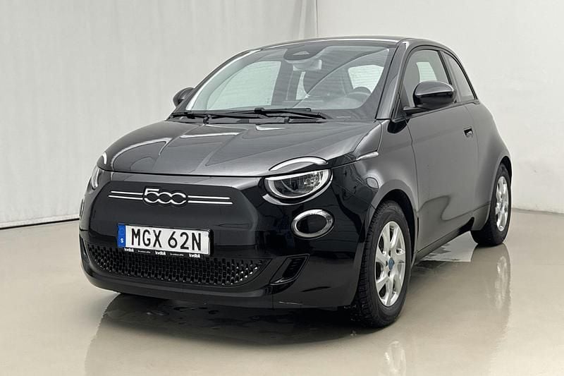 Svart Begagnad 2022 Fiat 500e | 159 000 kr (Superpris) - Bild 1/4