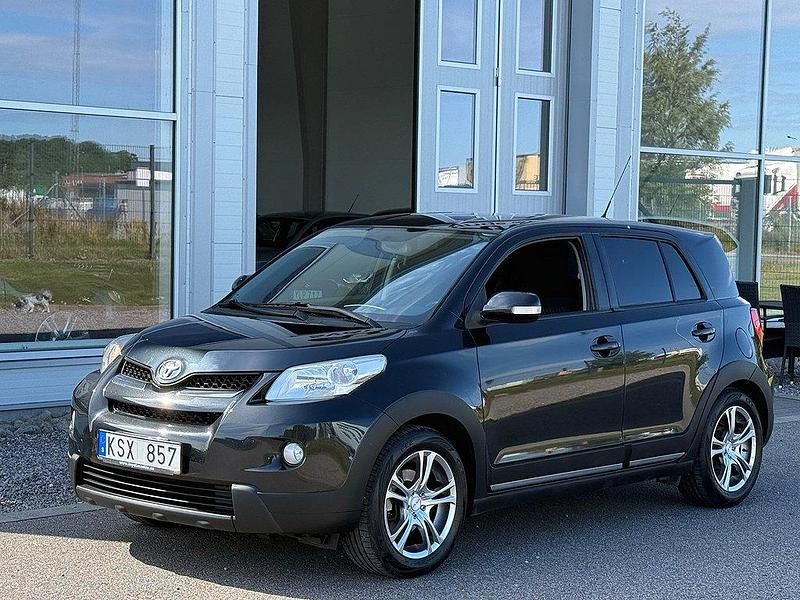 Svart Begagnad 2010 Toyota Urban Cruiser SUV | 59 800 kr (Lite dyr) - Bild 1/4