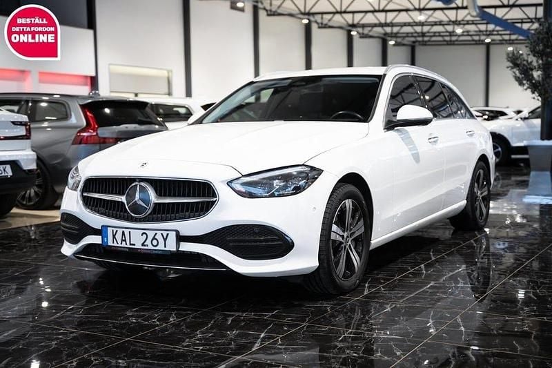 Begagnad Mercedes C300 Avantgarde 313 HK (230 kW) 2023 Vit