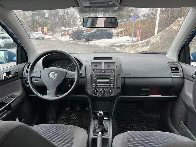 Begagnad VW Polo 80 HK (58 kW) 2007 Halvkombi