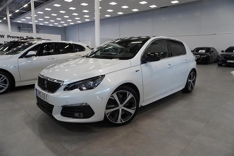 Vit Begagnad 2018 Peugeot 308 GT Halvkombi | 174 800 kr (Bra pris) - Bild 1/4